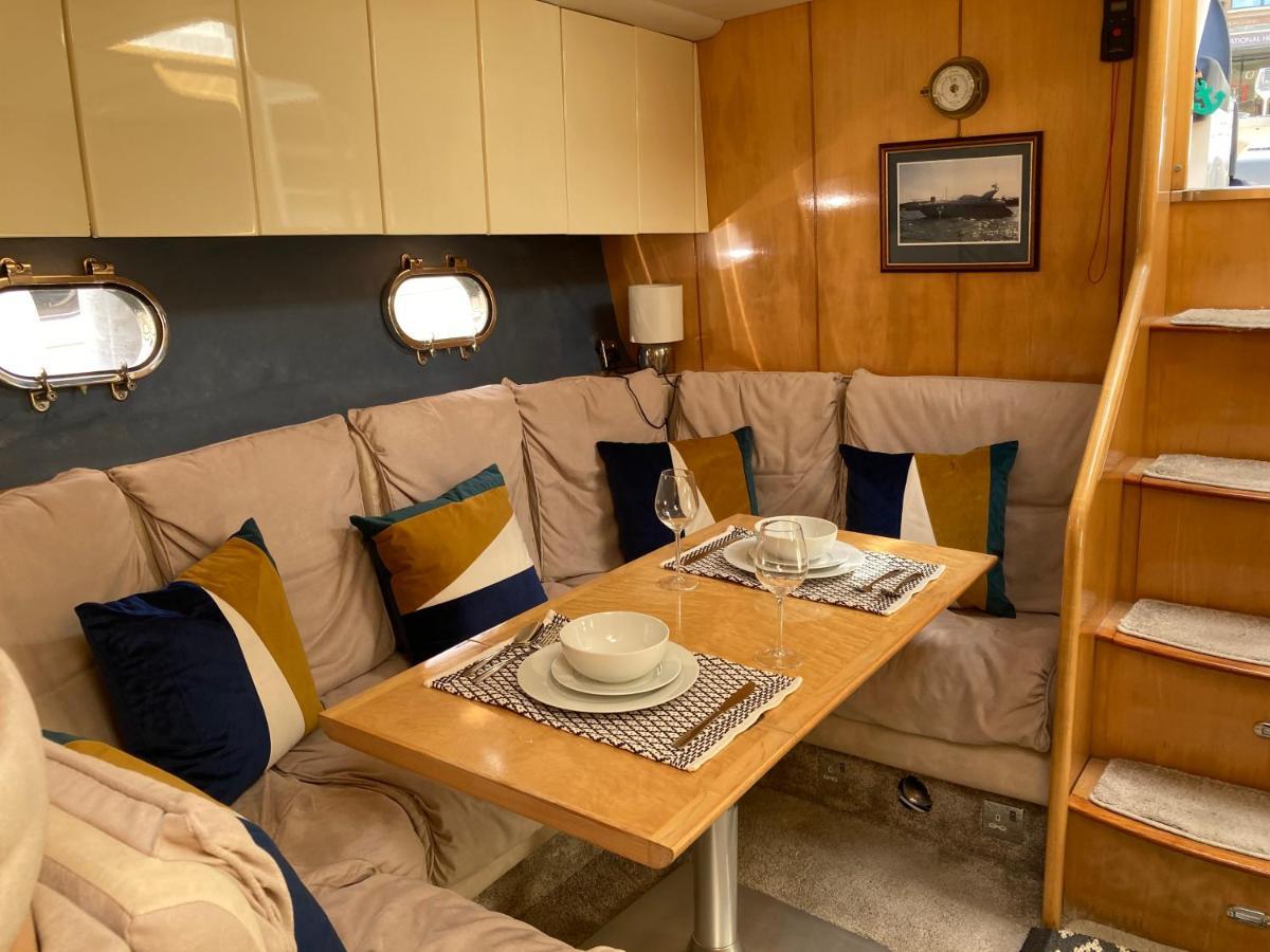 Entire Boat At St Katherine Docks 2 Available Select Using Room Options London Eksteriør bilde