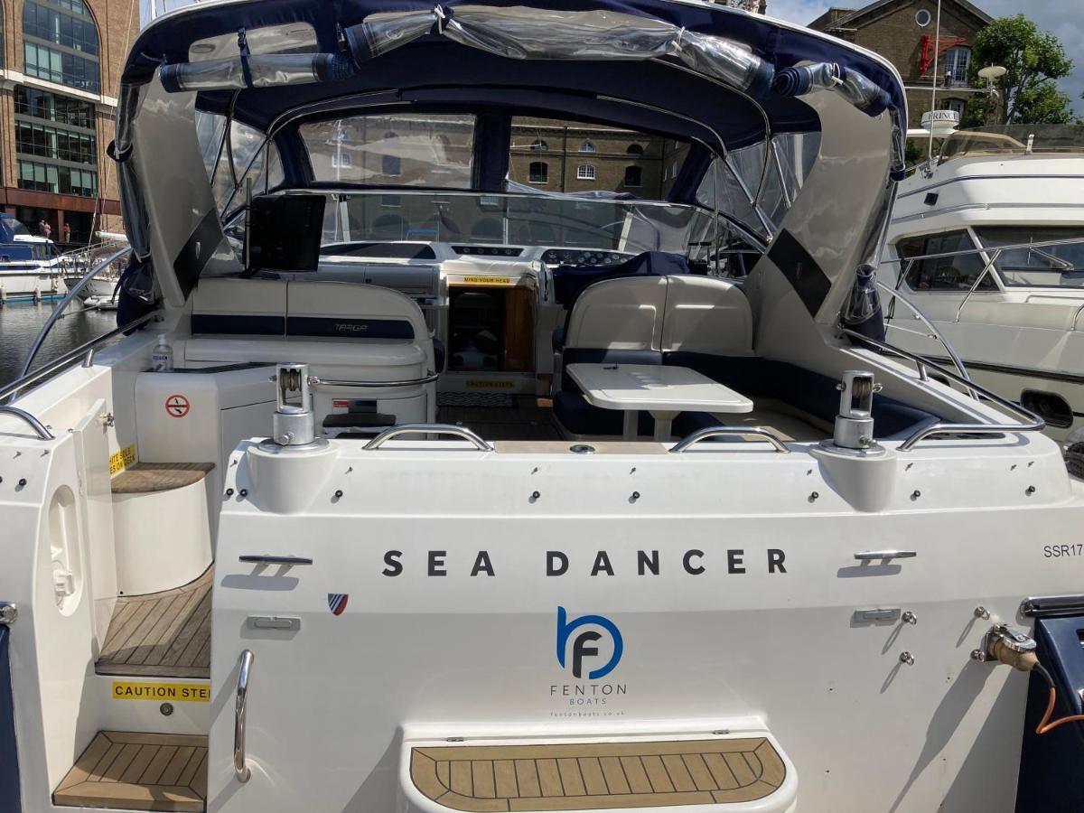 Entire Boat At St Katherine Docks 2 Available Select Using Room Options London Eksteriør bilde