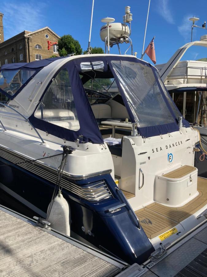 Entire Boat At St Katherine Docks 2 Available Select Using Room Options London Eksteriør bilde
