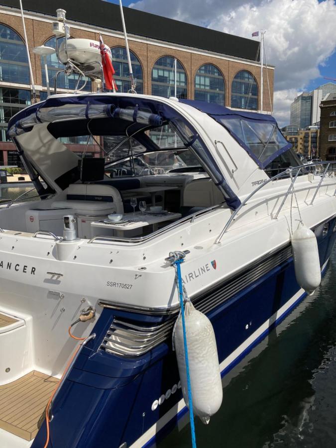Entire Boat At St Katherine Docks 2 Available Select Using Room Options London Eksteriør bilde