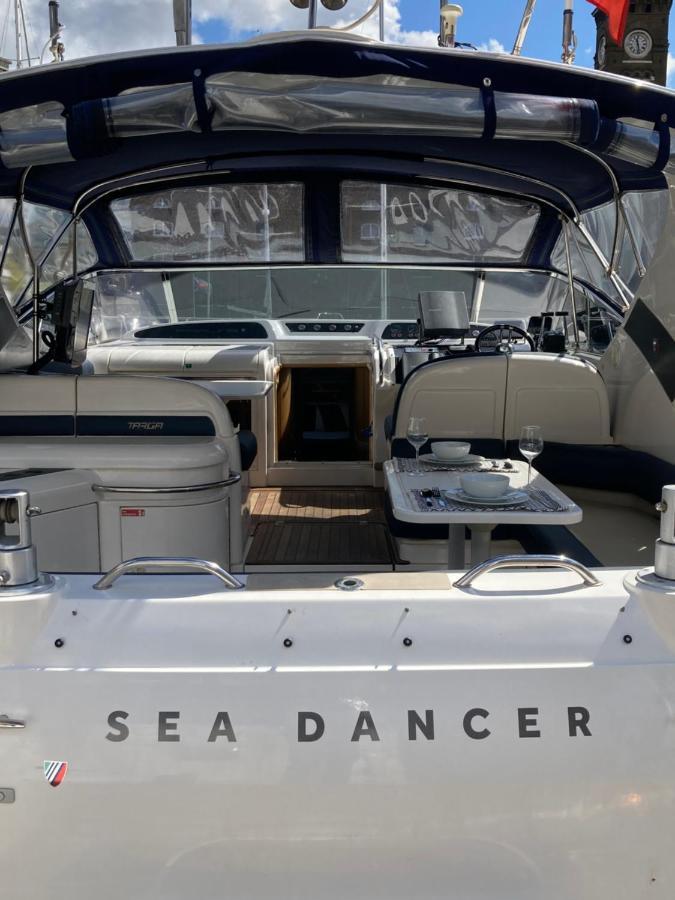 Entire Boat At St Katherine Docks 2 Available Select Using Room Options London Eksteriør bilde