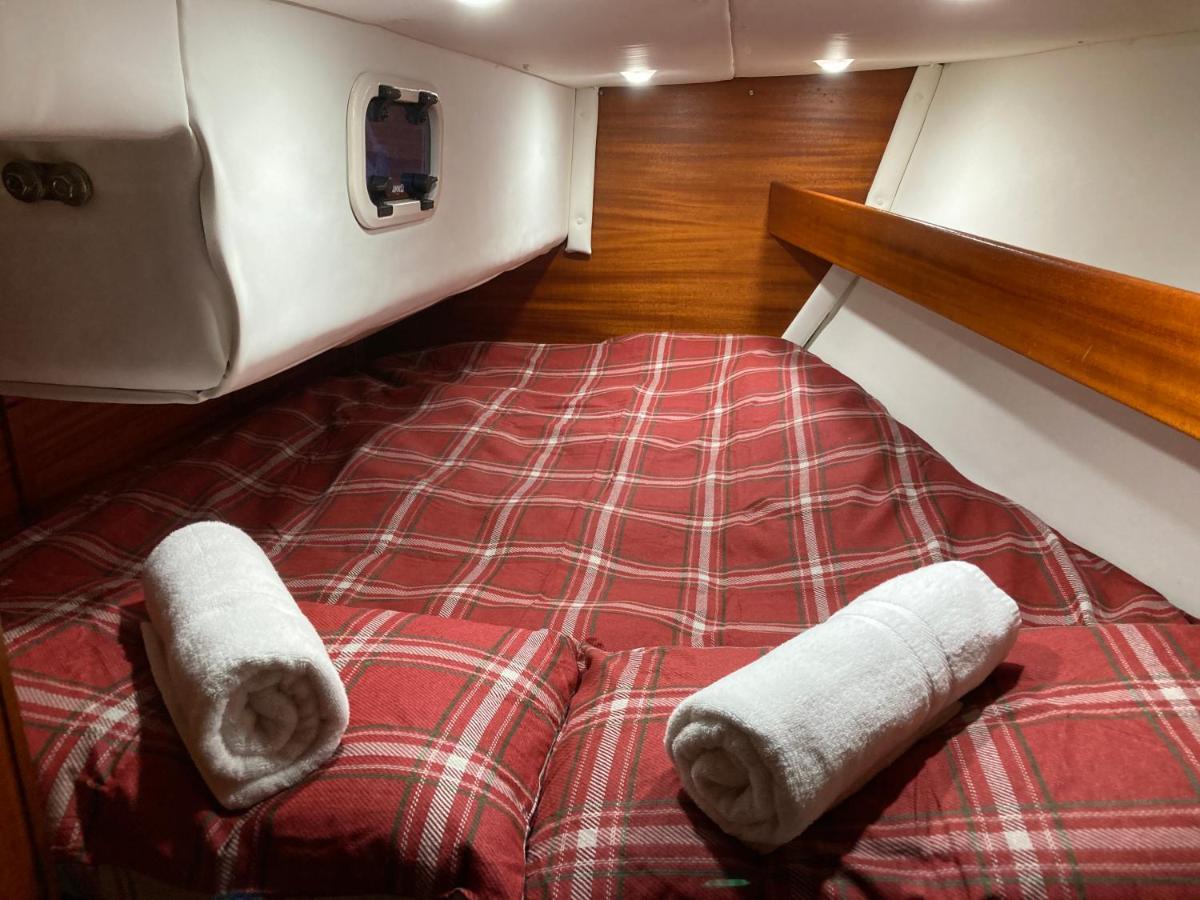 Entire Boat At St Katherine Docks 2 Available Select Using Room Options London Eksteriør bilde