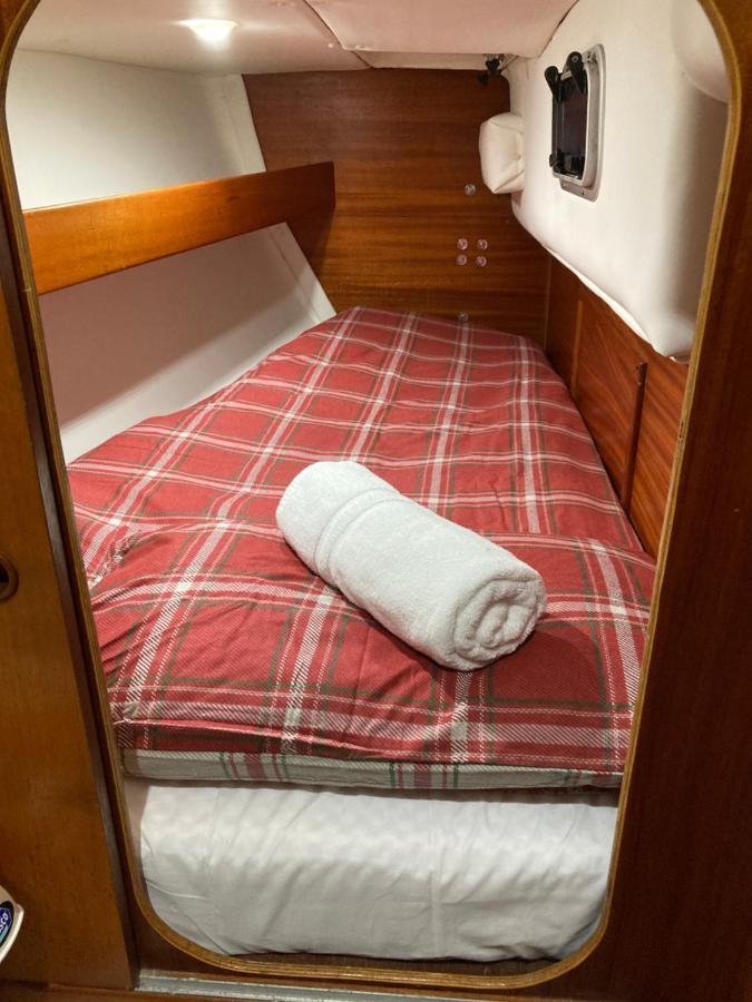 Entire Boat At St Katherine Docks 2 Available Select Using Room Options London Eksteriør bilde